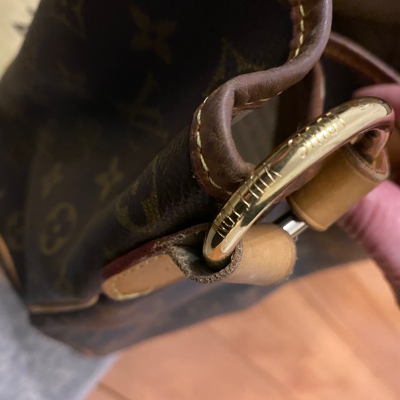 Louis Vuitton Delightful - Picture 3 of 5